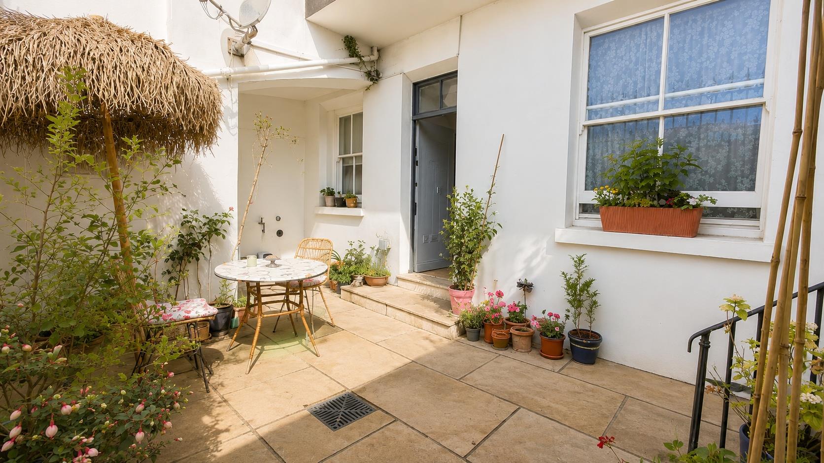 2 bed property in Marina, St. Leonards-On-Sea